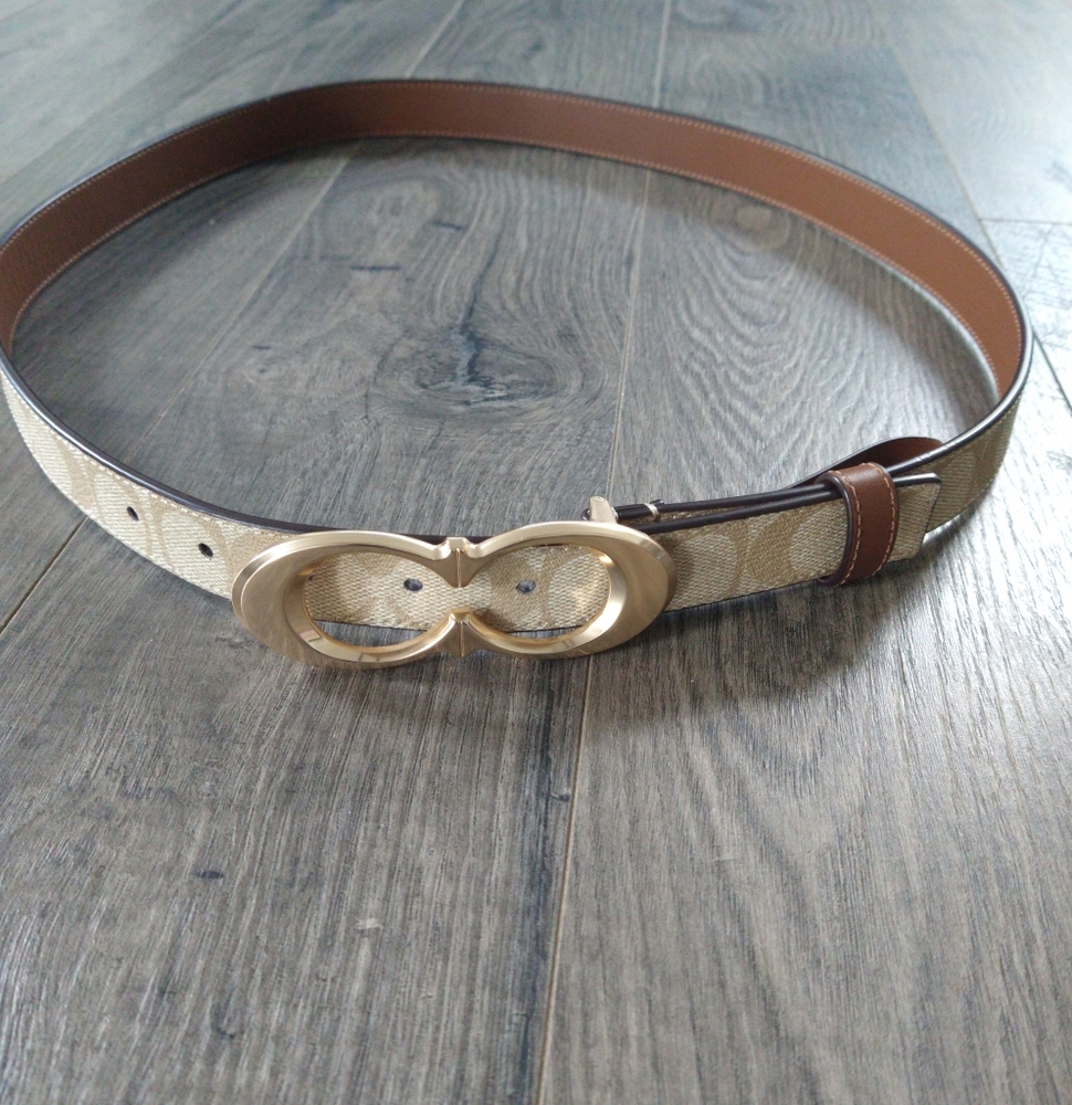 Coach-Elegant Gold and Tan Women's Belt - Picture 2 of 11